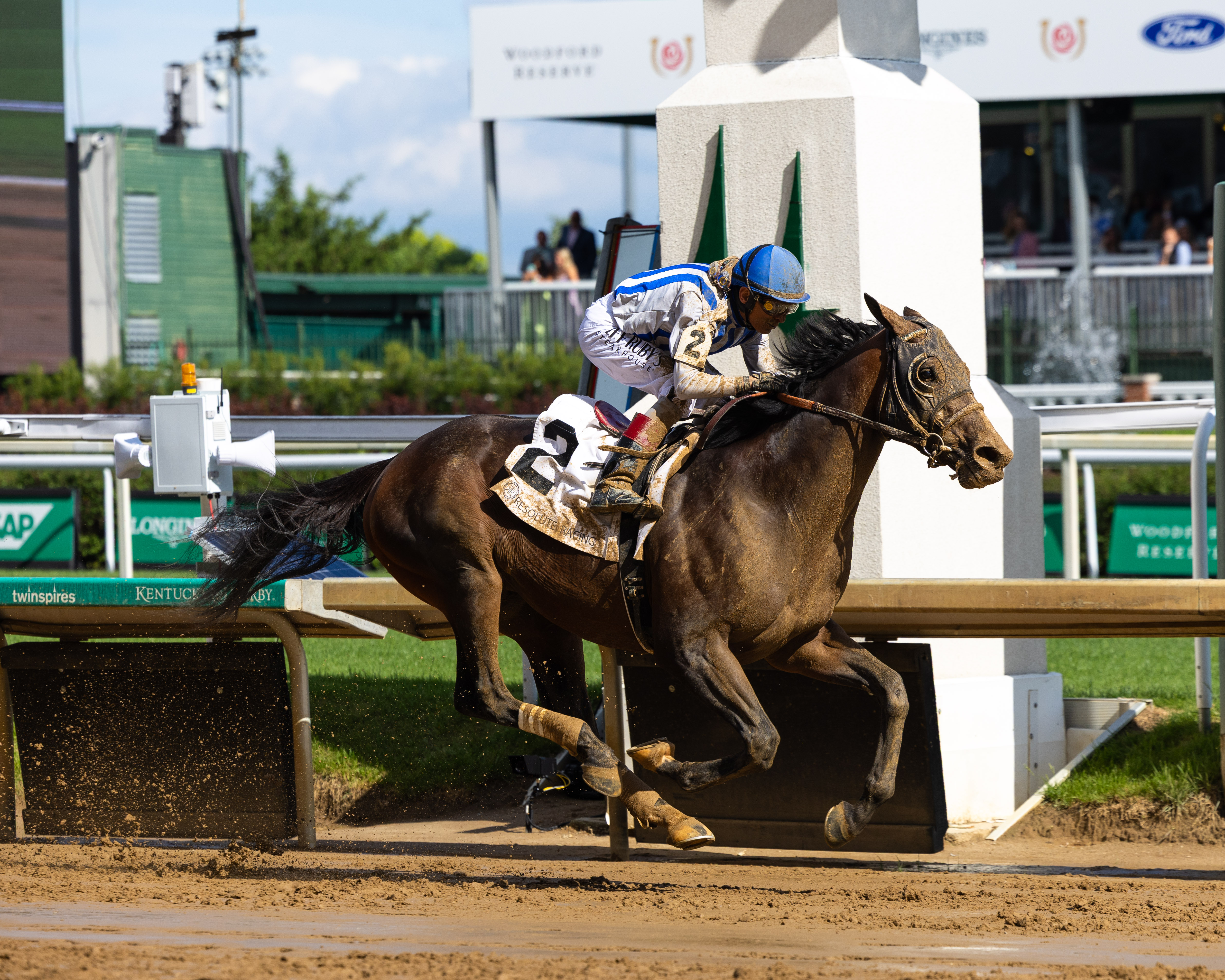 Top Dirt Marathoner Parchment Party Shines Again